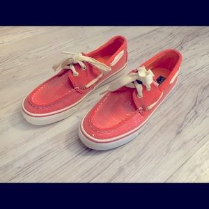 Sperry Salmon Colored Boat-shoe Size 5